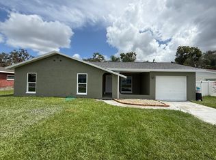 1018 Pinegrove Dr, Brandon, FL 33511