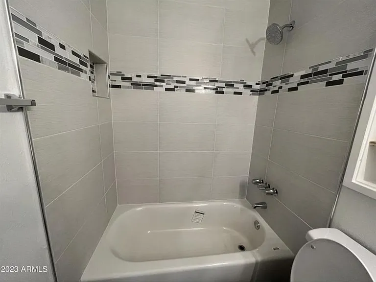 1500 W Rio Salado Pkwy — Photo 16