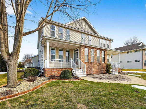 5222 Sassafras Dr, Fitchburg, WI 53711
