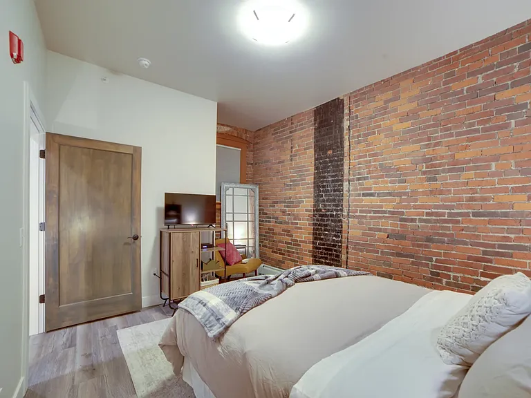 412 Central Ave — Photo 12