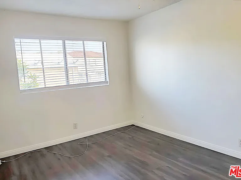 2025 Sepulveda Blvd #7 — Photo 9