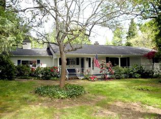 375 Horseshoe Dr, Grants Pass, OR