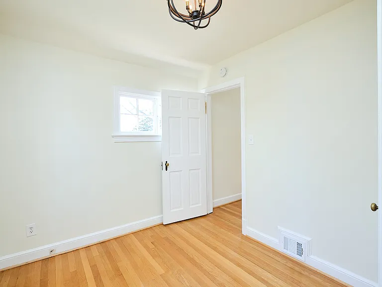 1600 Foxhall Rd NW — Photo 14
