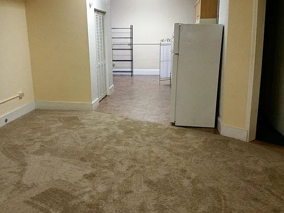 3rd image of 111 Smithfield St #2