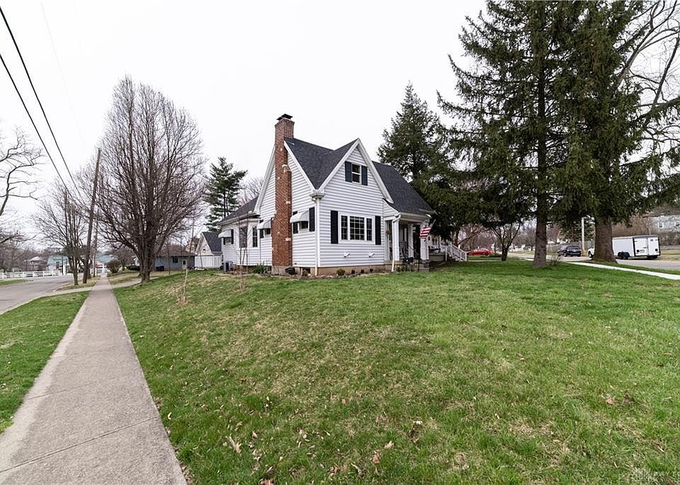 1st image of 108 Sheridan Ave