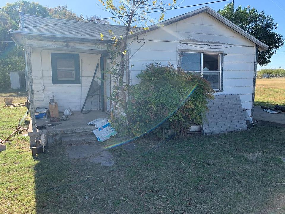 1st image of 521 W 14th St