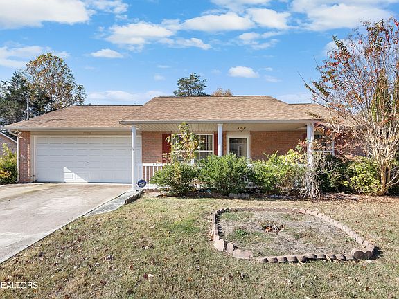 2nd image of 7508 Lyle Bend Ln
