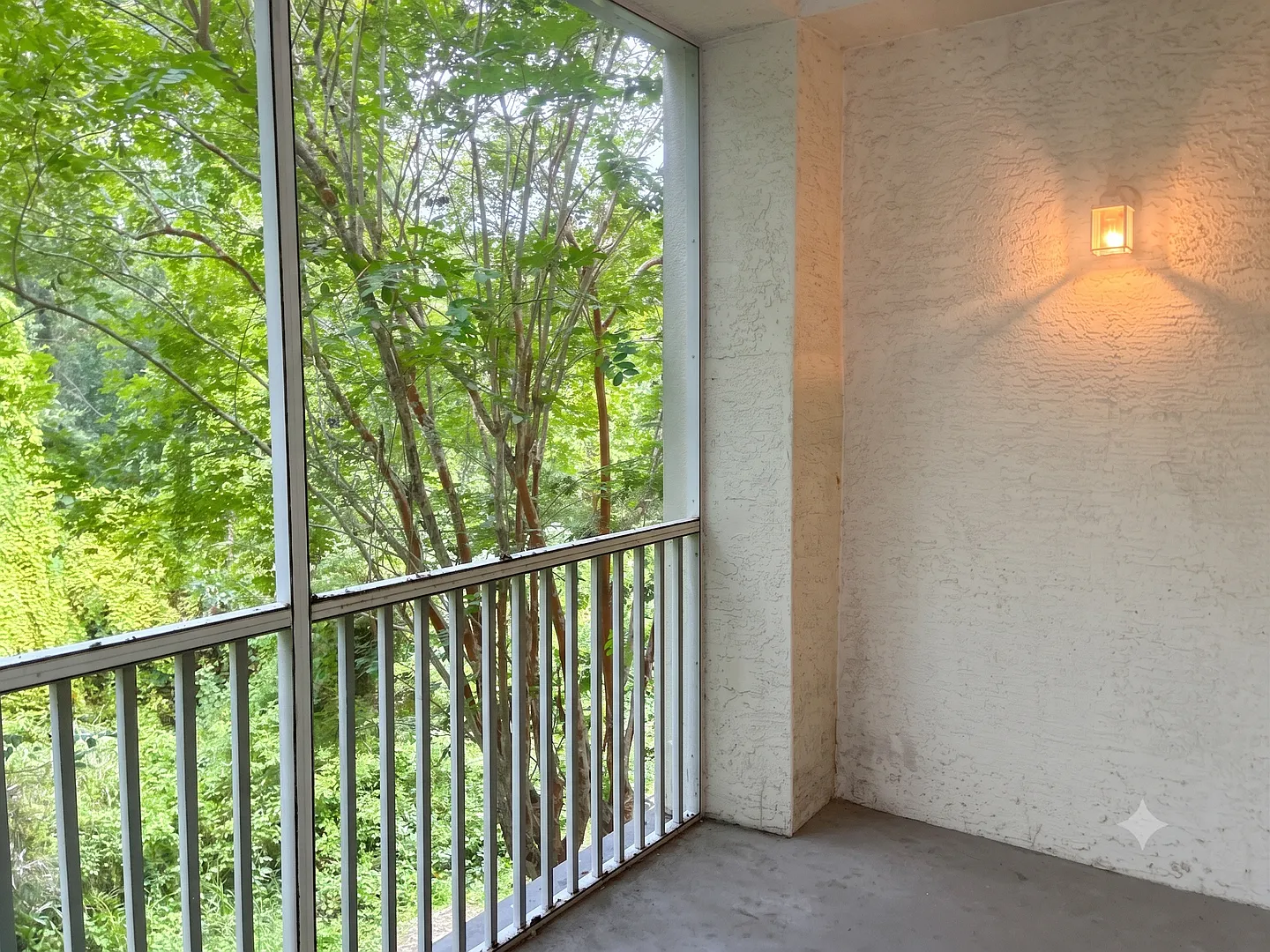 Beautiful 1 Bed / 1 Bath Condo in Gated Community | Resort-Style Amenities | Minutes from Disney! — Photo 4