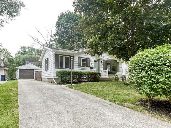 2nd image of 2550 Richards Dr SE