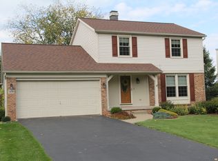 5496 Coachmans Ln, Hamburg, NY 14075