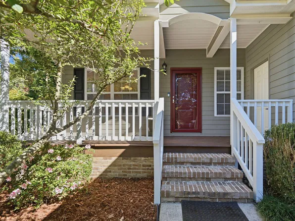 1182 E Elmwood Dr, Chattanooga, TN 37405