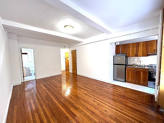 1st image of 243 W End Ave APT 609