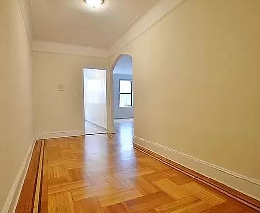 5th image of 405 E 72nd St APT 5C