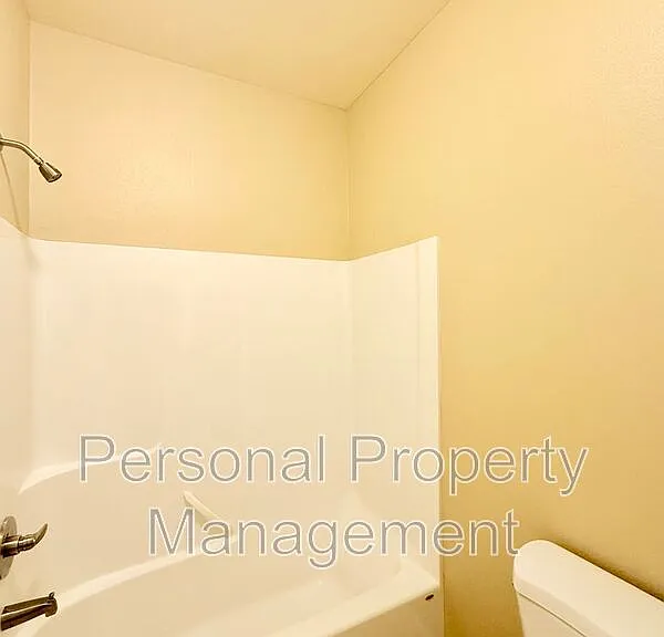 14317 NE 40th Cir — Photo 12