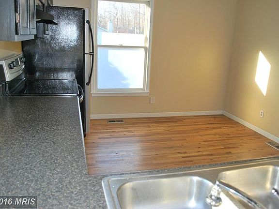 5th image of 10617 Cobblestone Dr