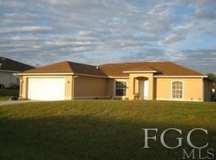 1123 Calvert Ave, Lehigh Acres, FL 33971