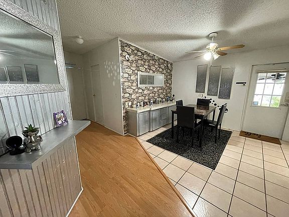 5th image of 802 Forest Ln