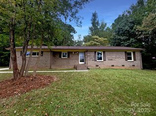 108 Mistywood Dr, Mount Holly, NC 28120