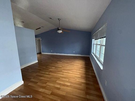 5th image of 373 Hammock Rd SE
