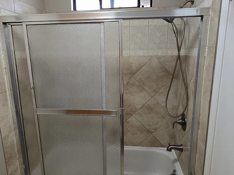 772 Meadowhawk Dr #1 — Photo 5