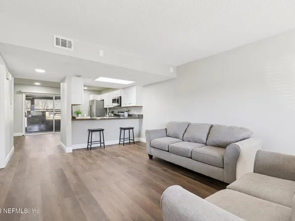 1262 THE GROVE Road, Orange Park, FL 32073