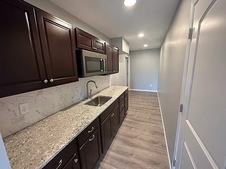 15134 Edgewood Ave — Photo 23