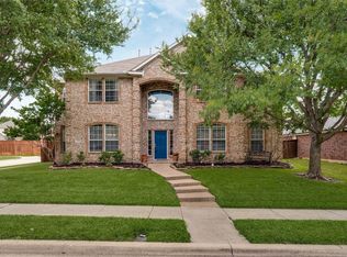 5561 Glenview Ln, The Colony, TX 75056