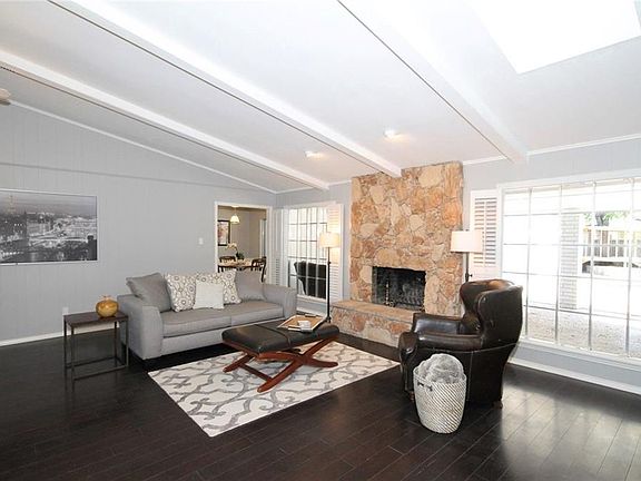 3rd image of 3427 Longmeade Dr
