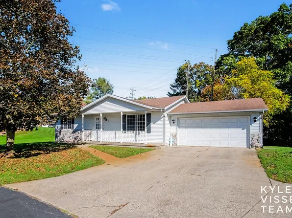 211 York View Pl NW, Comstock Park, MI 49321
