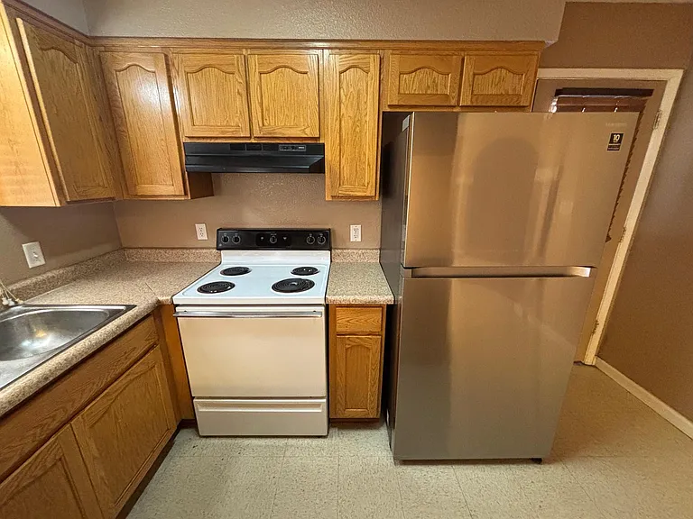 435 W Daffodil St — Photo 11