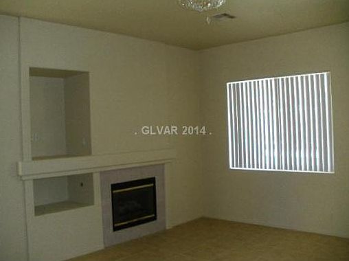 5th image of 8121 Dartmoor Ave