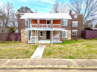 313 N Amhurst Pl, Englewood, TN 37329