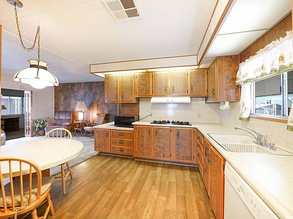 2nd image of 1212 H St Space 175