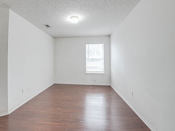 4th image of 7012 Sorcey Rd