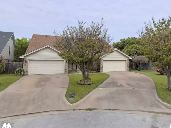 7611 April Ct, Fort Worth, TX 76182