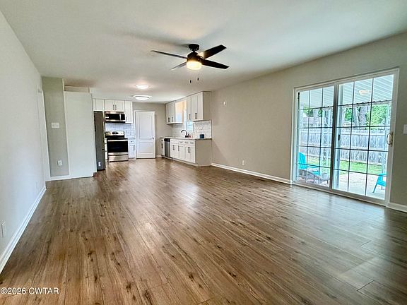 5th image of 5095 Honey Suckle Ln