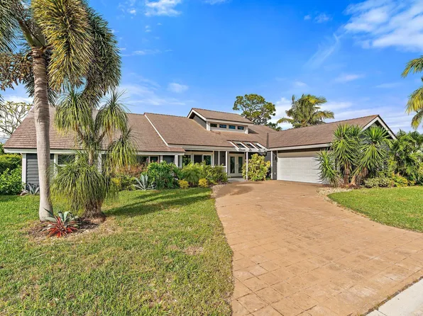 10440 SE Jupiter Narrows Dr, Hobe Sound, FL 33455