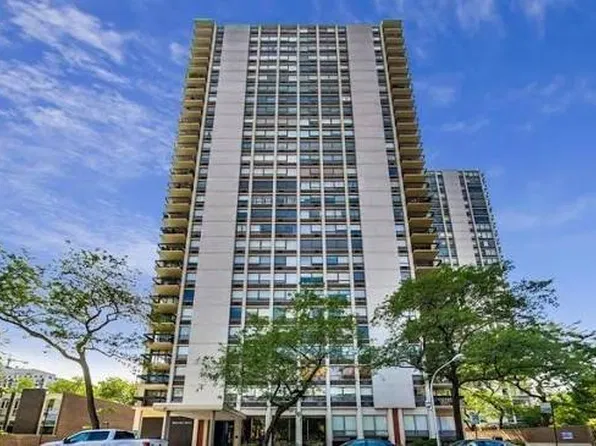 1355 N Sandburg Ter APT 1009, Chicago, IL 60610