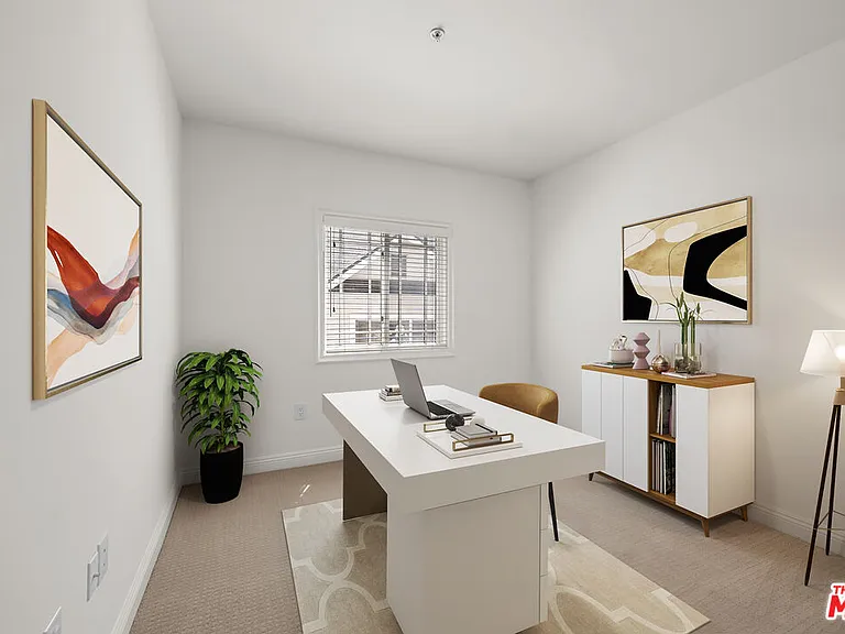 837 Crenshaw Blvd #301 — Photo 45