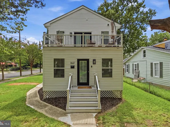 3127 G St SE, Washington, DC 20019