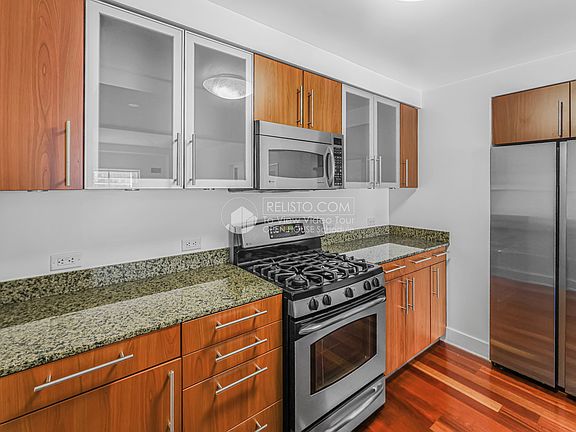 5th image of 50 Lansing St Unit 706