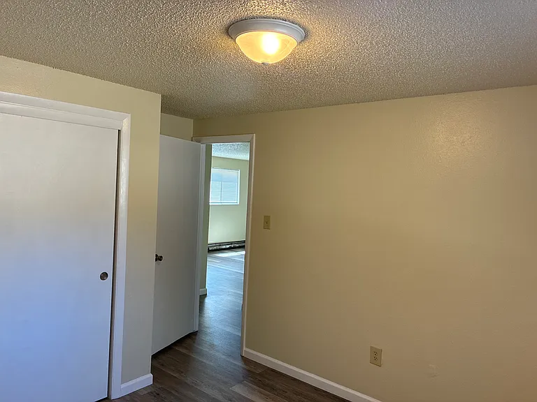 Closet in bedroom 2