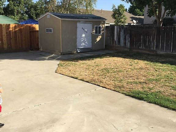 2nd image of 4400 Dandelion Ct