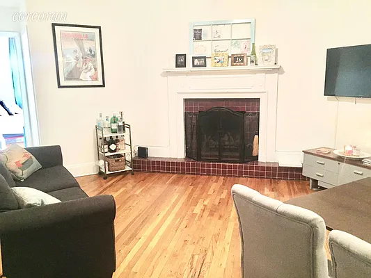 Rented by Corcoran | media 23