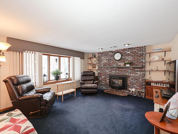 5th image of 14 Loren Road