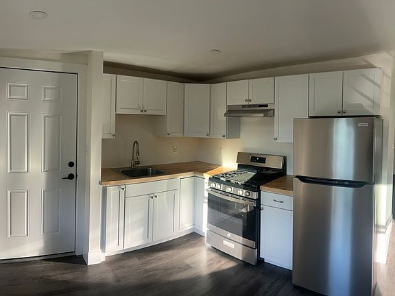 4th image of 80 Garden St