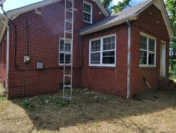 2nd image of 93 Clayton Dr