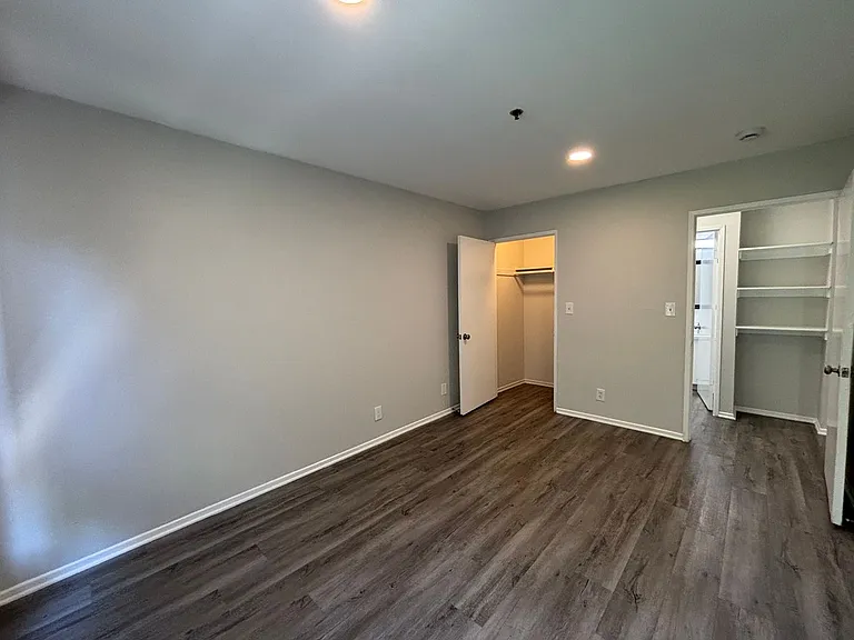 700 S. Berendo Ave — Photo 67