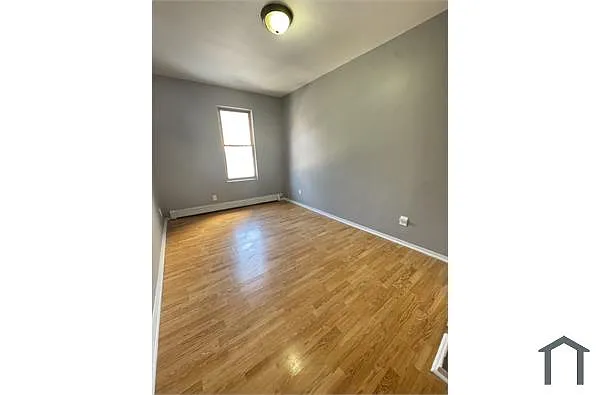 Building Photo - 939 Van Duzer St #2