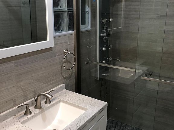 3rd image of 155 Evergreen Pl #407